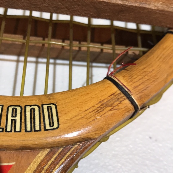 Antique Cortland Commander Wooden Tennis Racket - Picture 7 of 10